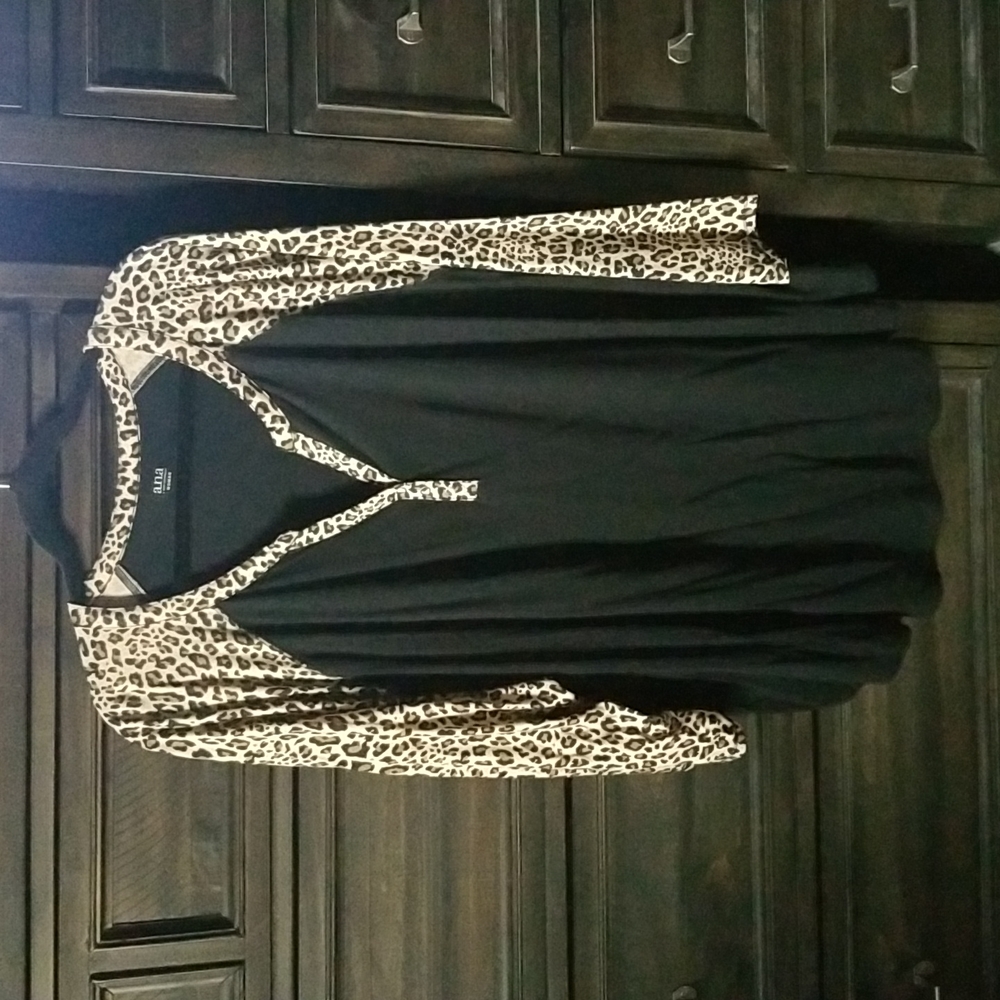 a.n.a. size 3X top